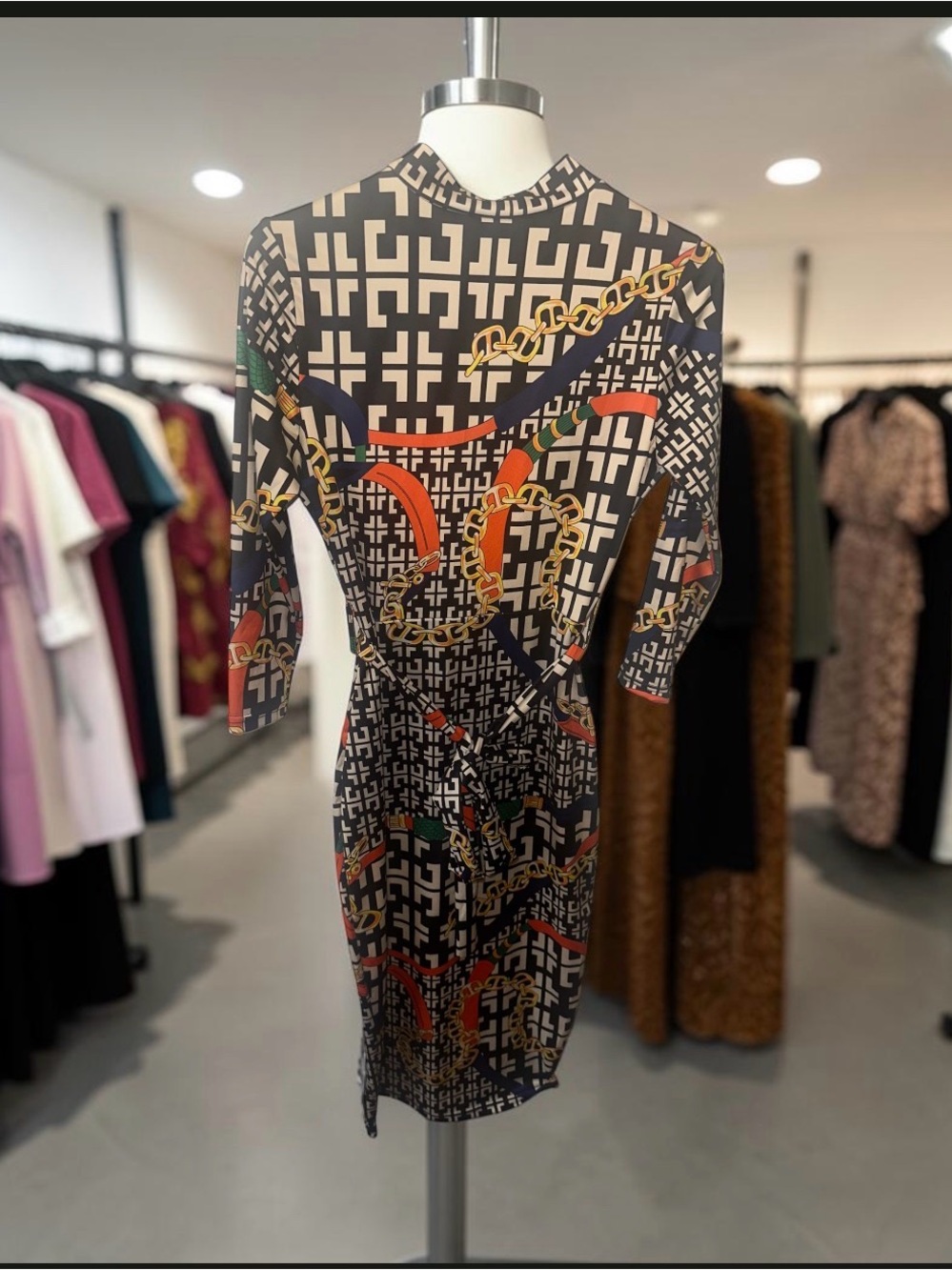 Geometric Chain-Print Midi Dress in Black and Multicolor. Size small.